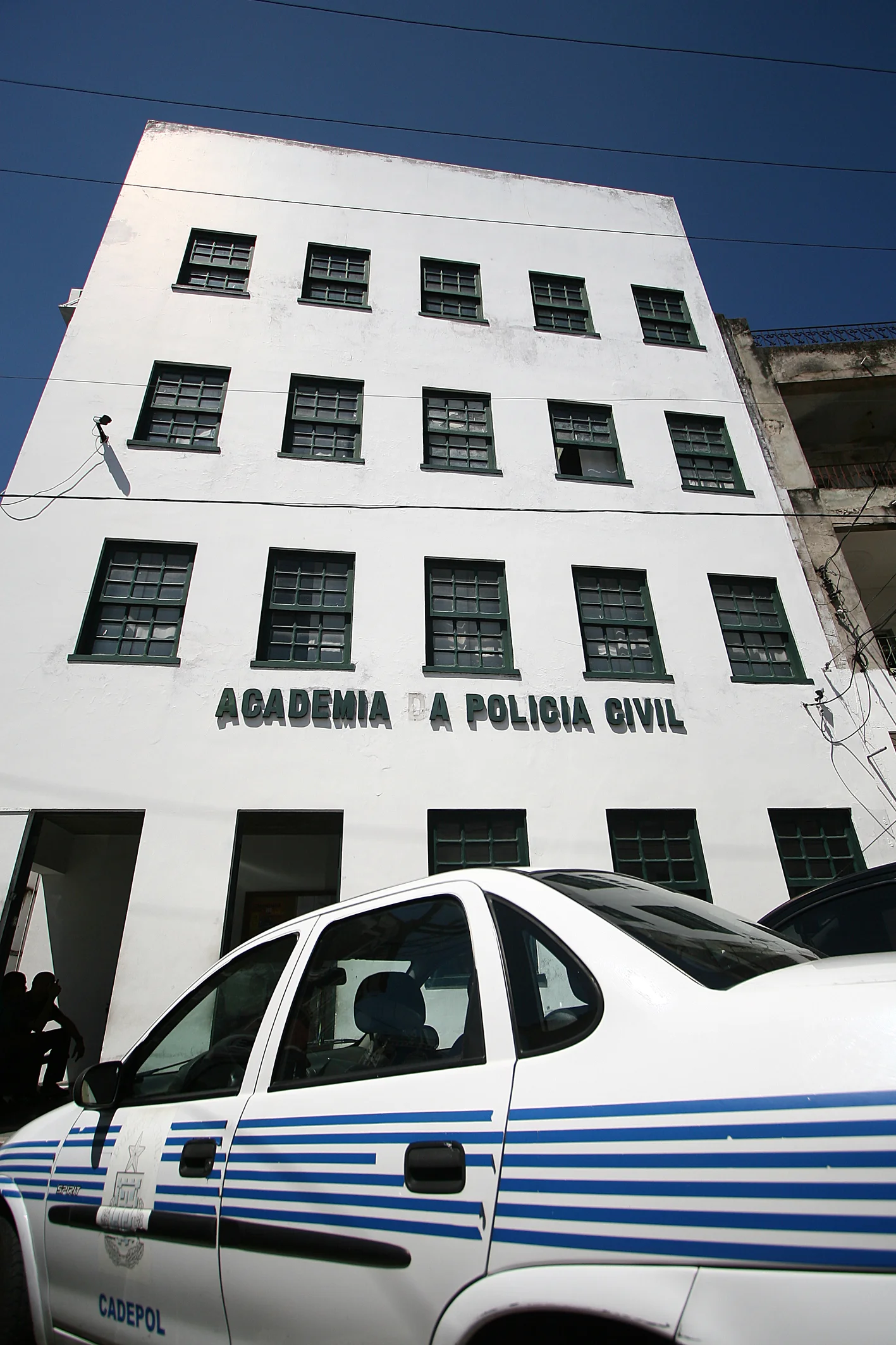 Fachada da ACADEPOL Bahia para o Curso de Formação do Concurso PC BA