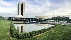 5 Concursos de Nível Médio Que Pagam R$ 6 Mil