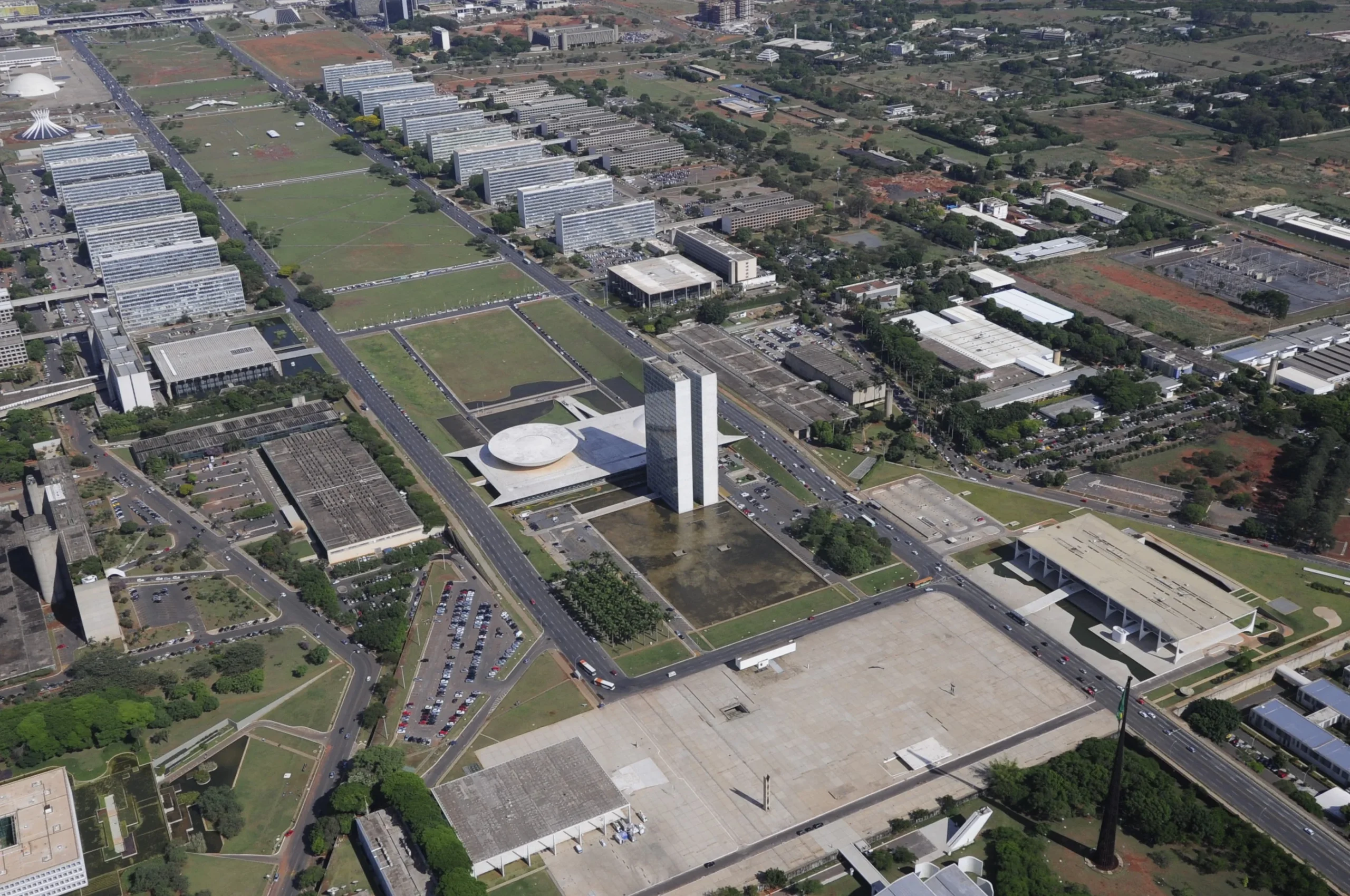 Vista panorâmica da Esplanada dos Ministérios em Brasília, sede dos órgãos federais do Concurso Nacional Unificado