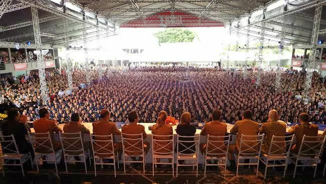 Cerimônia solene de formatura de agentes de segurança pública que exigem diploma de graduação de nível superior