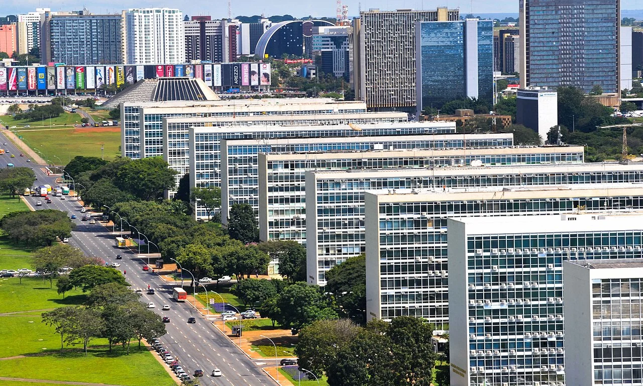 Sede dos órgãos públicos com prazos de inscrição no limite
