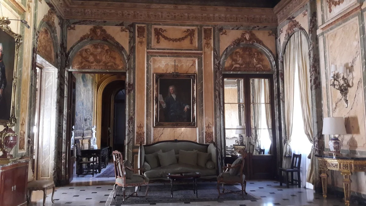 Salão de recepções oficiais do Palácio Pereda residência da Embaixada do Brasil na Argentina