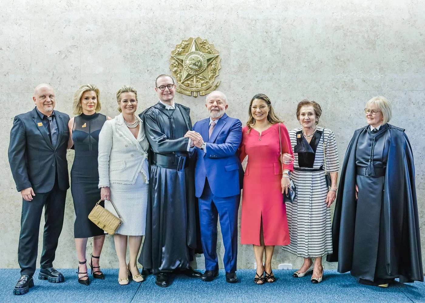 Ministros reunidos no plenário do Supremo Tribunal Federal em Brasília