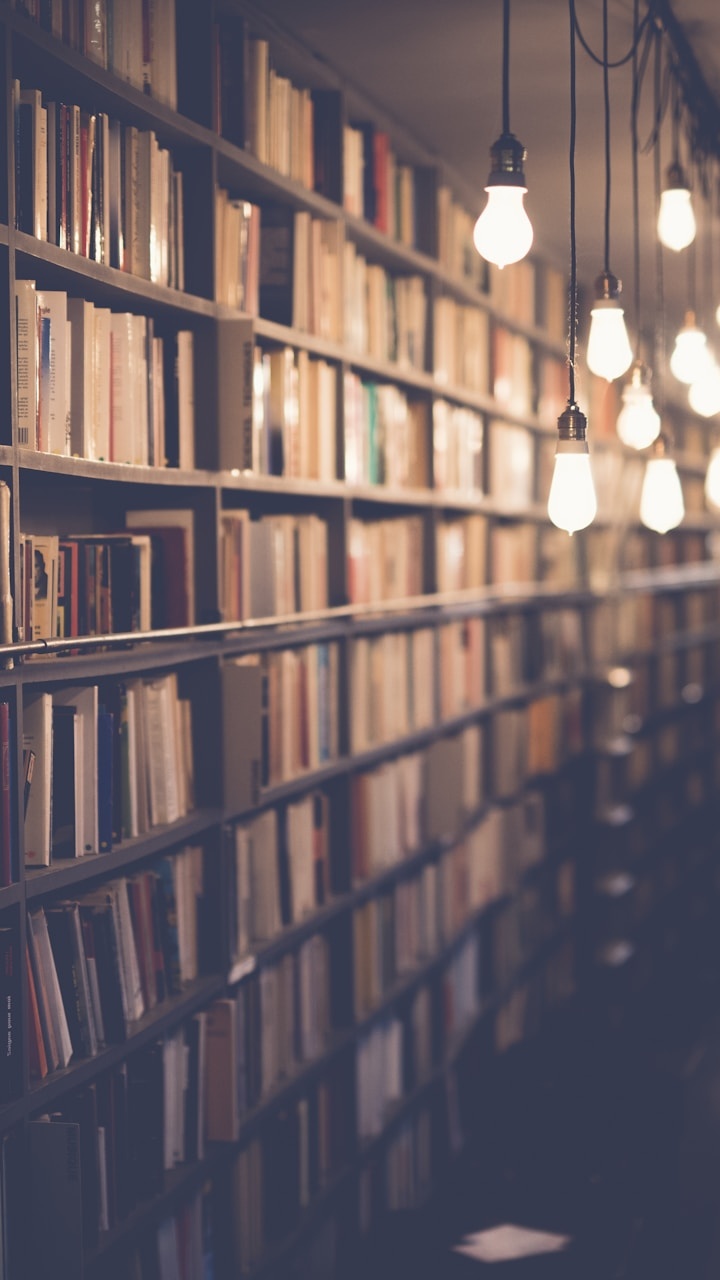 Biblioteca histórica de relações exteriores com acervo de temas cobrados nas questões discursivas do CACD