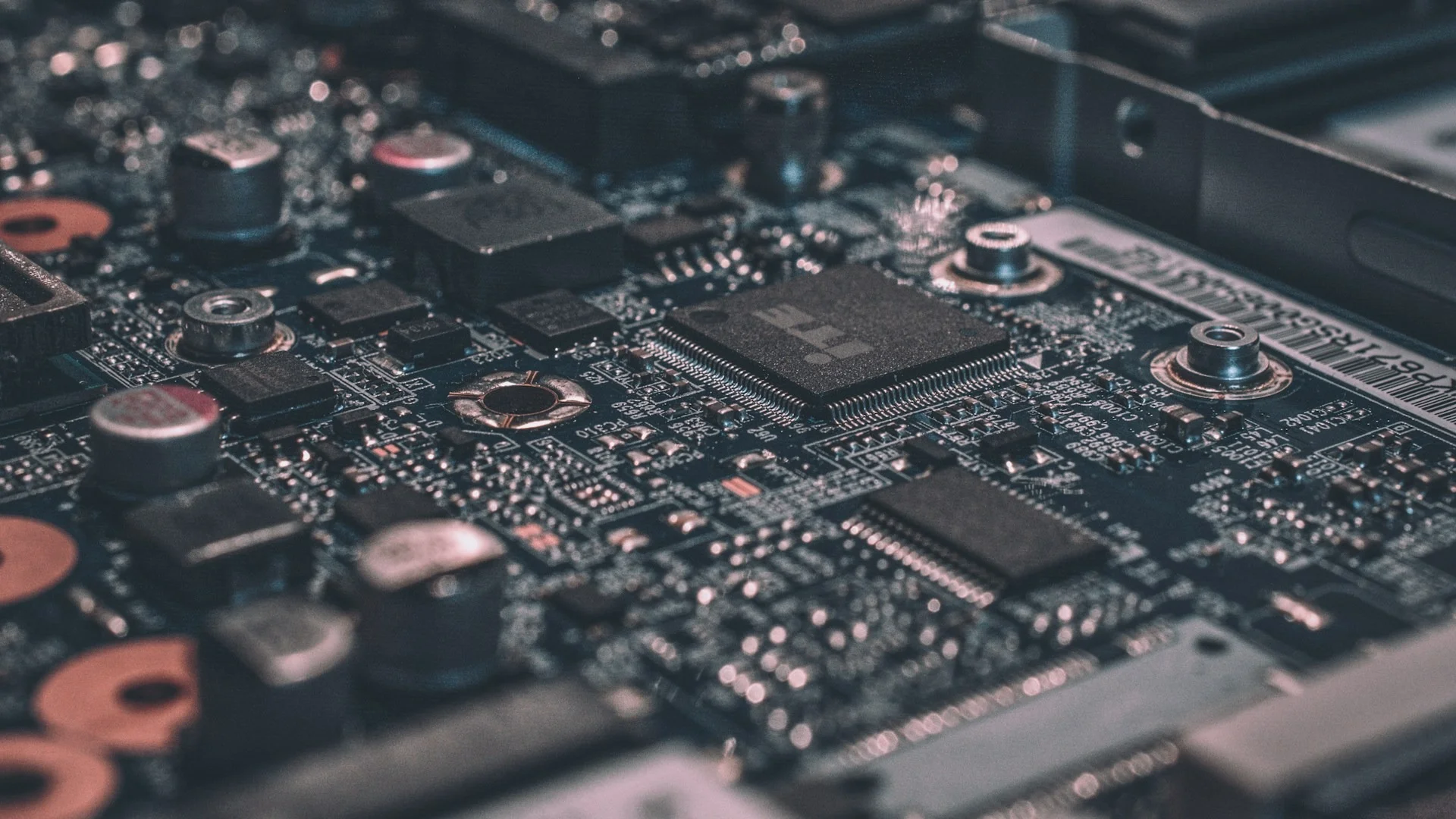 Central tecnológica de monitoramento de biomas brasileiros e detecção em tempo real de desmatamento