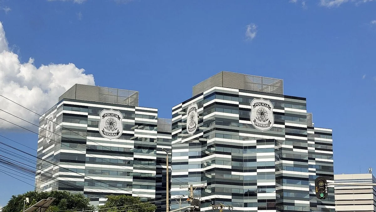 Fachada do edifício sede da Polícia Federal em Brasília histórico polo dos concursos da banca Cespe