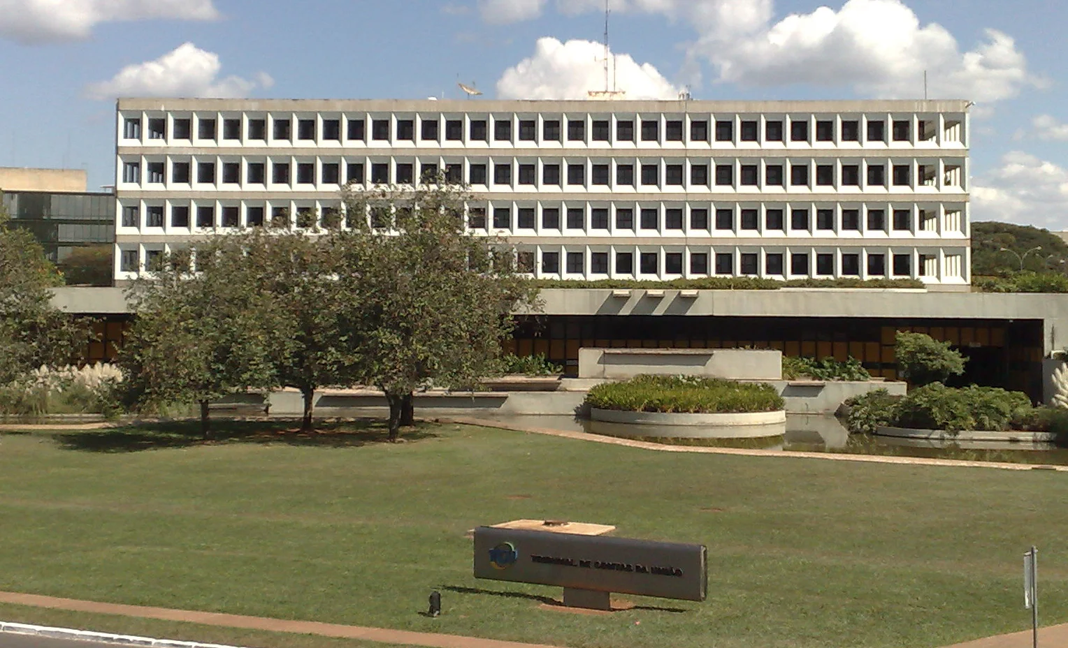 Sede do Tribunal de Contas da Uniao em Brasilia orgao responsavel por fiscalizar o deficit de pessoal do INSS